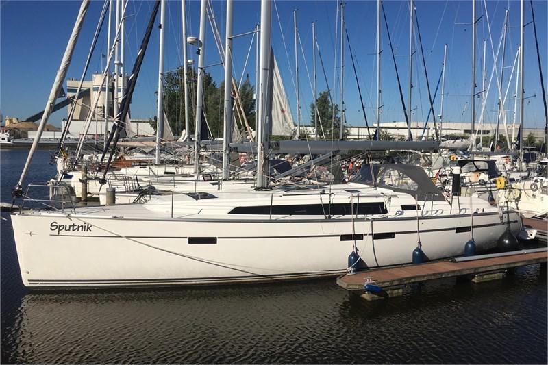 Book yachts online - False - Bavaria Cruiser 46 (4Cab) - Sputnik - rent