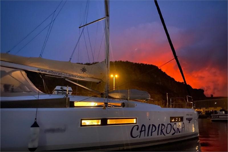 Book yachts online - False - Sun Odyssey 440 (4cab) - Alboran Caipiroska (Radazul) - rent