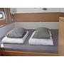 Book yachts online - catamaran - Lagoon 39 - Bumblebee - rent