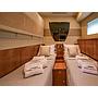 Book yachts online - motorboat - Sealine T60 - Nikkim - rent