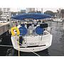 Book yachts online - sailboat - Jeanneau 379 - Anchored in Hope - rent