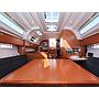 Book yachts online - sailboat - Bavaria Cruiser 37 - Lupe - rent