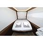 Book yachts online - catamaran - Lagoon 46 - WHITE PEARL - rent