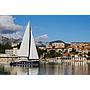 Book yachts online - sailboat - Elan Impression 514 - Cesarica III - rent