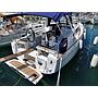 Book yachts online - sailboat - OCEANIS 38.1 BT - AURA - rent