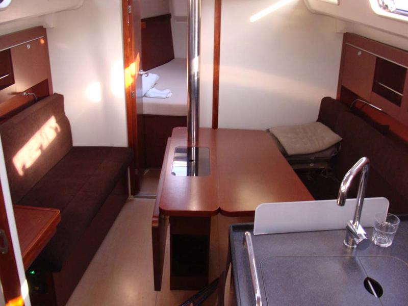 Book yachts online - sailboat - Hanse 345 - EJ - rent