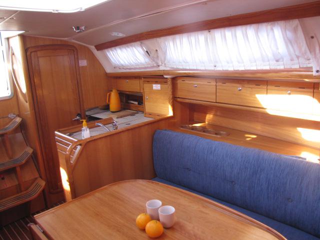 Book yachts online - sailboat - Bavaria 31 Cruiser - Erofili - rent