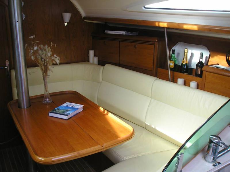 Book yachts online - sailboat - Sun Odyssey 35 - Green - rent