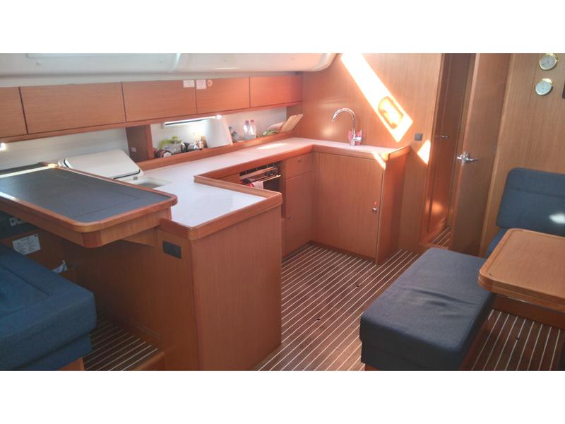 Book yachts online - sailboat - Bavaria Cruiser 51 - Alice - rent