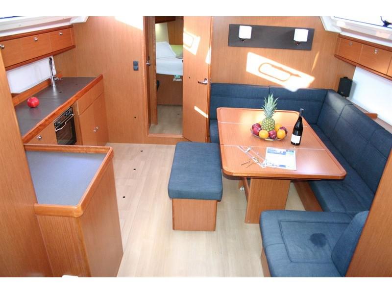 Book yachts online - sailboat - Bavaria Cruiser 46 - Fryni - rent