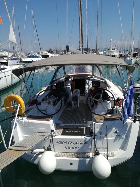 Book yachts online - sailboat - Sun Odyssey 389 - Agios Georgios - rent
