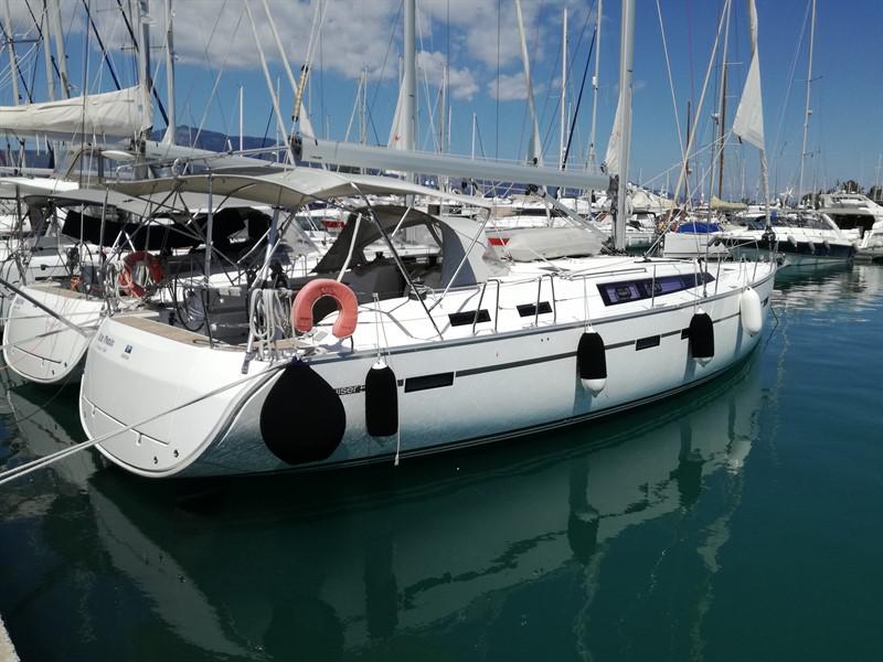 Book yachts online - sailboat - Bavaria Cruiser 51 - Gin Tonic - rent