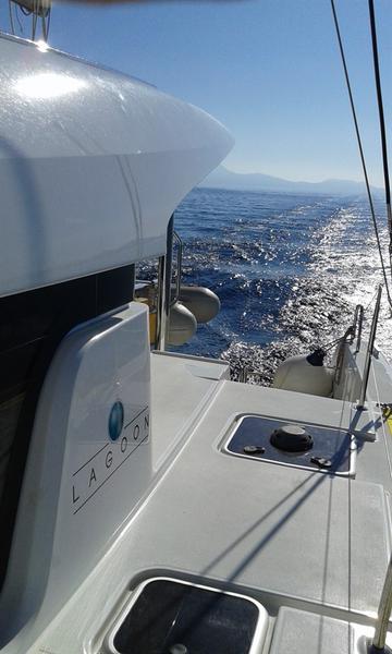 Book yachts online - catamaran - Lagoon 39 - Le Grand Bleu - rent