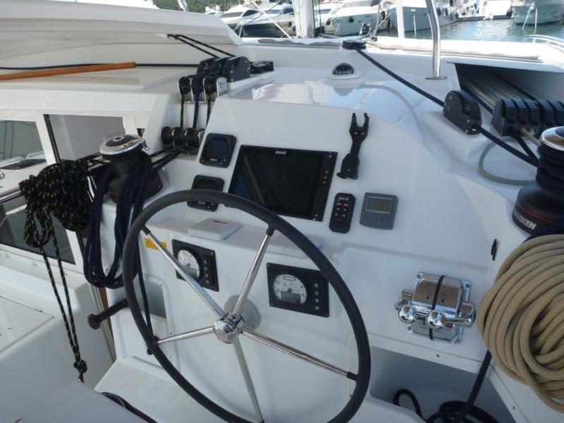 Book yachts online - catamaran - Lagoon 421 (4+1 cab.) - Allegria - rent