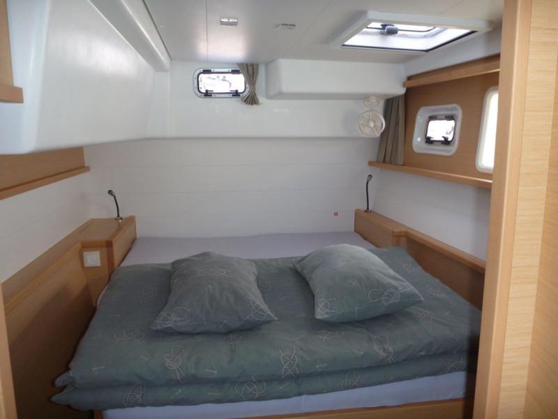 Book yachts online - catamaran - Lagoon 450 Sport (4+2 cab.) - Oryx - rent