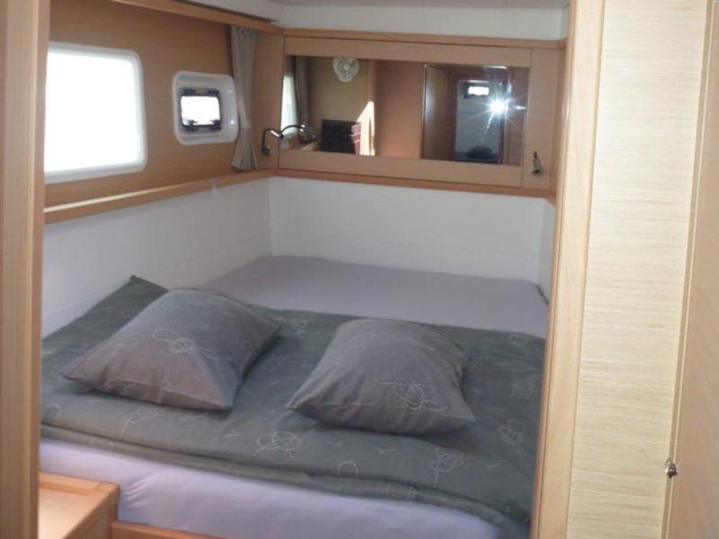 Book yachts online - catamaran - Lagoon 450 Sport (4+2 cab.) - Oryx - rent