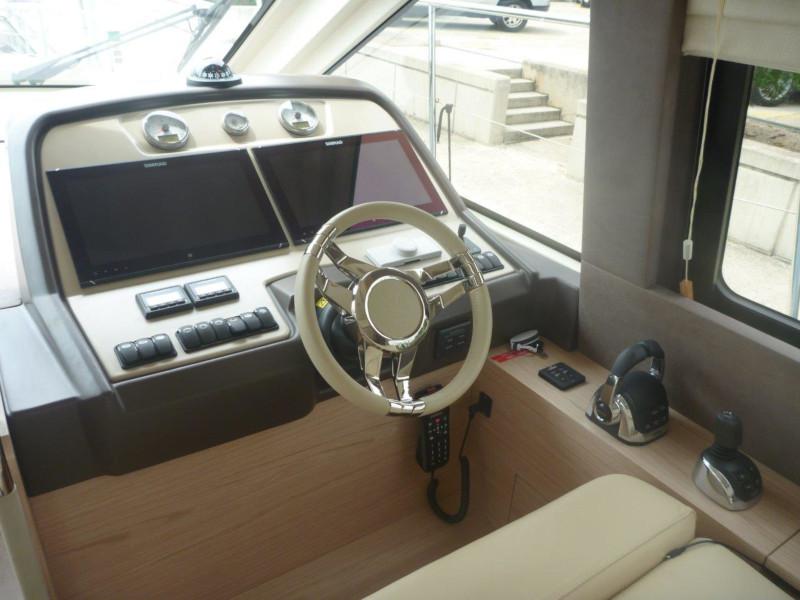 Book yachts online - motorboat - Monte Carlo 5 (3+1 cab.) - Jaluca - rent