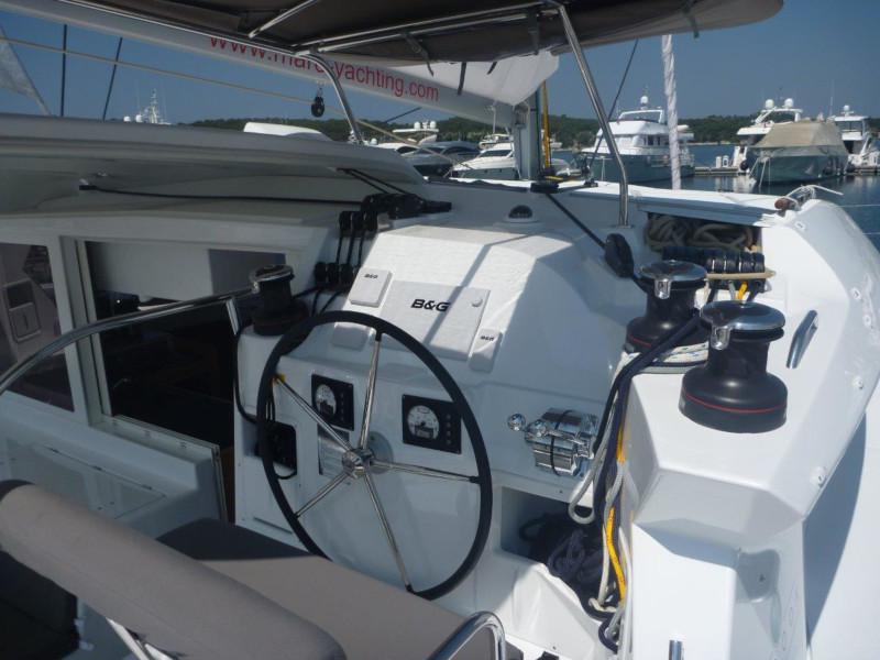 Book yachts online - catamaran - Lagoon 40 (4+2 cab.) - 4 YOU - rent