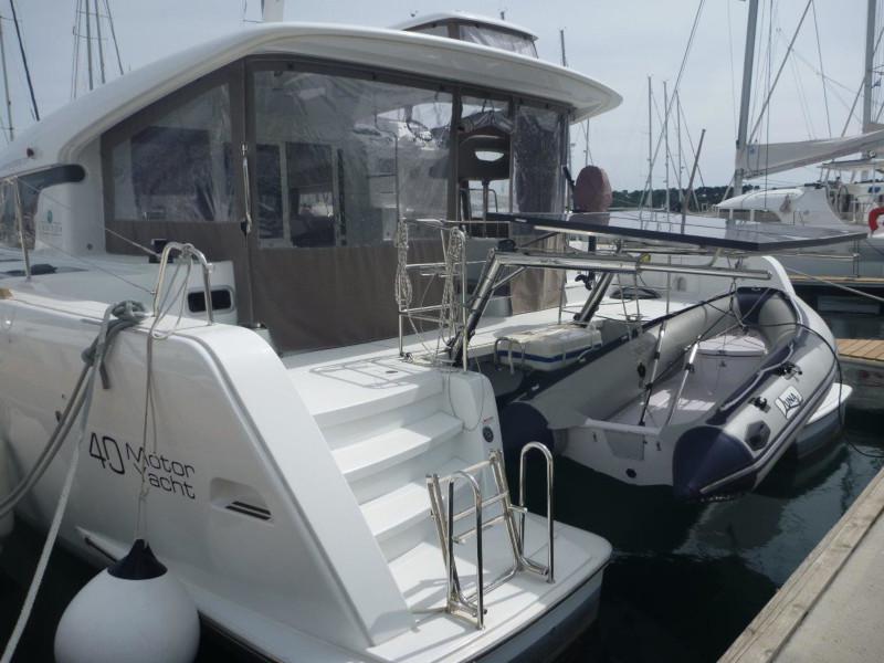 Book yachts online - catamaran - Lagoon 40 (4+2 cab.) - 4 YOU - rent