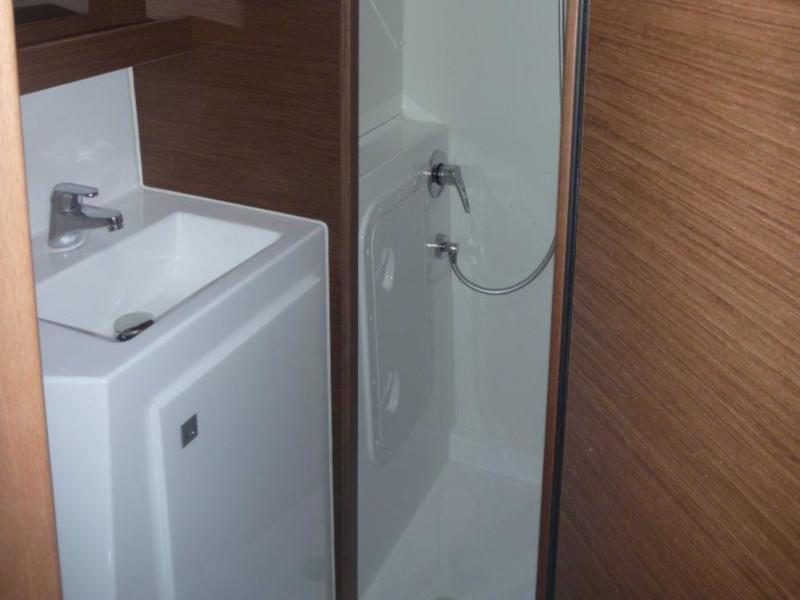 Book yachts online - catamaran - Lagoon 42 (3+2 cab.) - Skyfall - rent