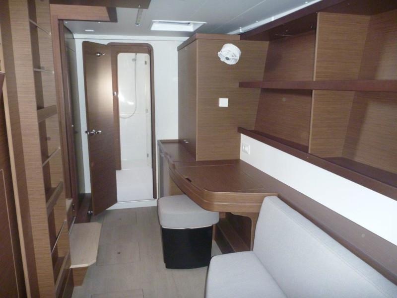 Book yachts online - catamaran - Lagoon 42 (3+2 cab.) - Skyfall - rent