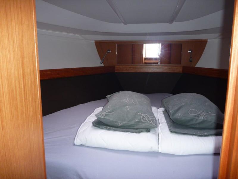 Book yachts online - motorboat - Bavaria 35 Sport - Topless - rent