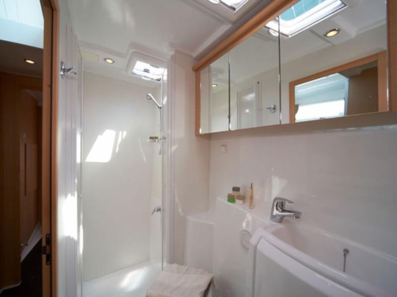 Book yachts online - catamaran - Lagoon 421 (4+1 cab.) - Patch Work - rent