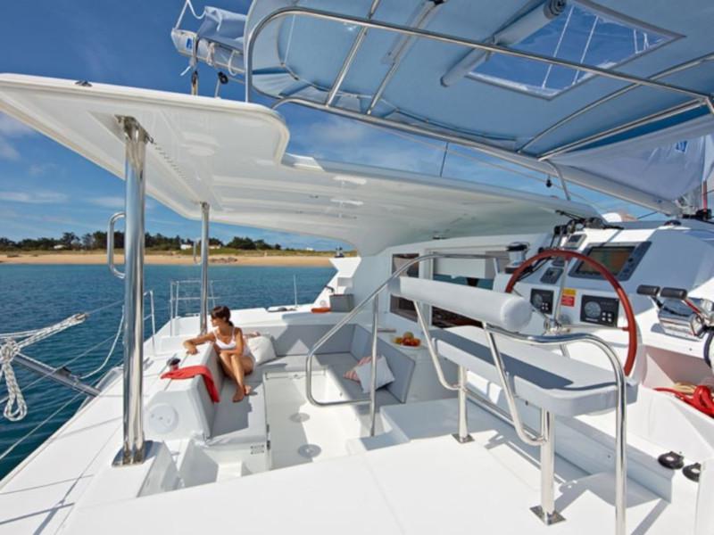 Book yachts online - catamaran - Lagoon 421 (4+1 cab.) - Patch Work - rent