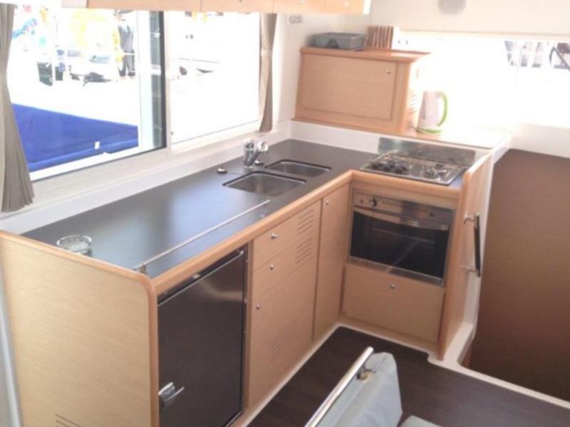 Book yachts online - catamaran - Lagoon 421 (4+1 cab.) - Patch Work - rent
