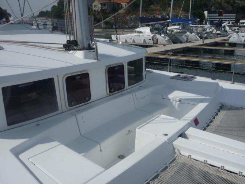 Book yachts online - catamaran - Lagoon 440 (4+2 cab.) - Futuna T - rent