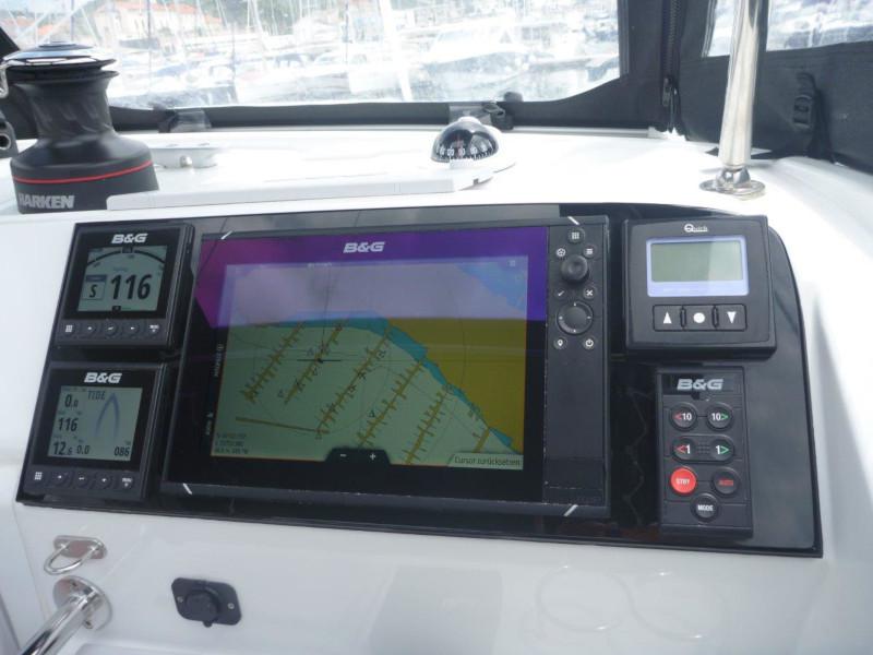 Book yachts online - catamaran - Lagoon 40 (3+2 cab.) - Millennium Falcon - rent