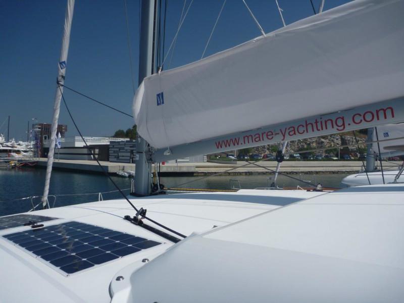 Book yachts online - catamaran - Lagoon 421 (4+1 cab.) - 4 ME - rent