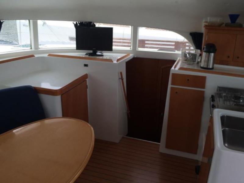 Book yachts online - catamaran - Lagoon 380 (4+2 cab.) - Twin Star - rent