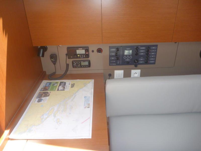 Book yachts online - sailboat - Oceanis 38- 3 cab. - Aphrodite - rent