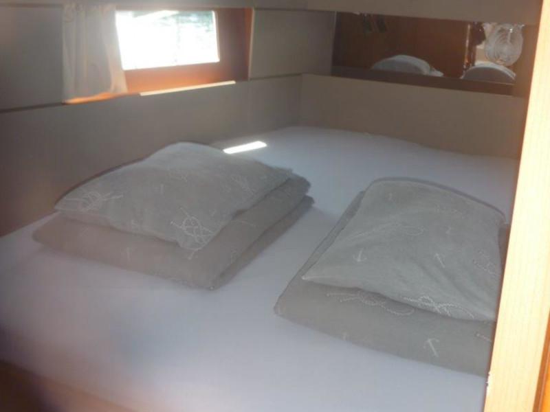 Book yachts online - sailboat - Oceanis 38- 3 cab. - Aphrodite - rent