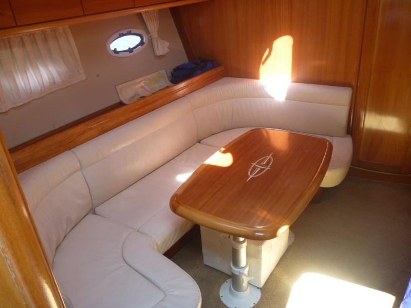 Book yachts online - motorboat - BMB 37 Sport - MareAngelo - rent