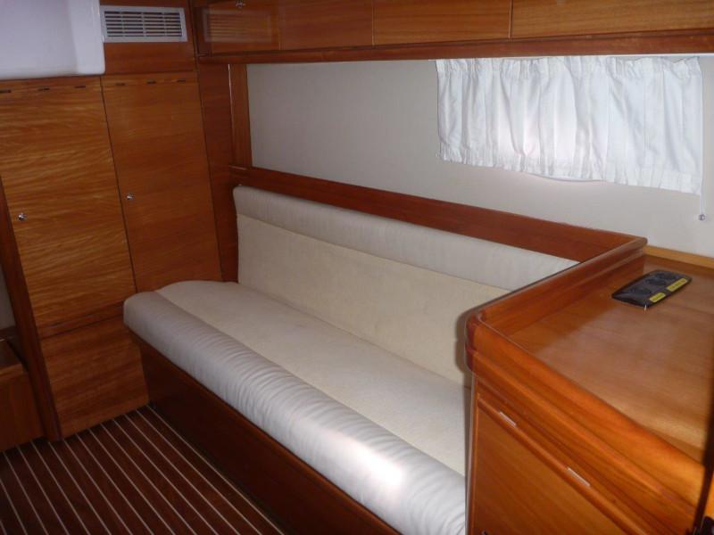 Book yachts online - motorboat - BMB 37 Sport - MareAngelo - rent