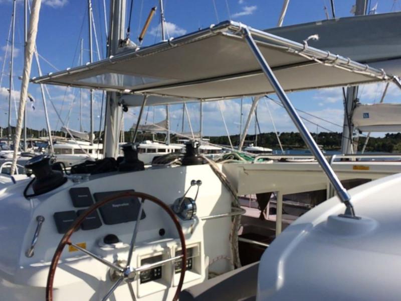Book yachts online - catamaran - Lagoon 400 (4+2 cab.) - Cool Cat - rent