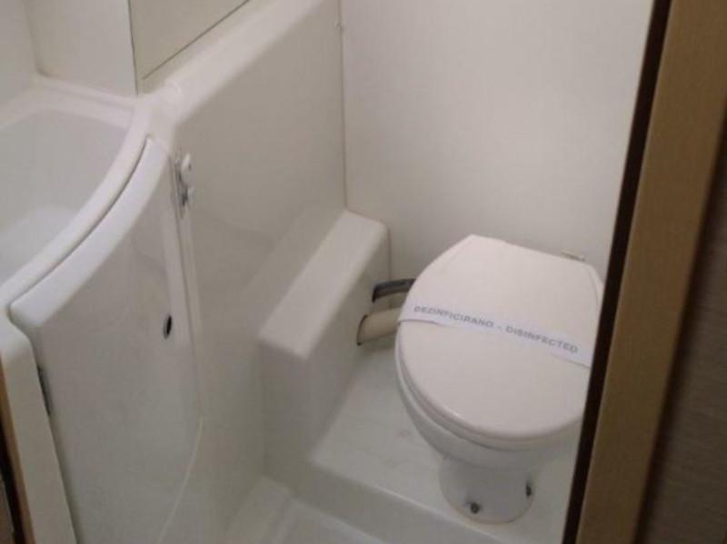 Book yachts online - catamaran - Lagoon 400 (4+2 cab.) - Cool Cat - rent