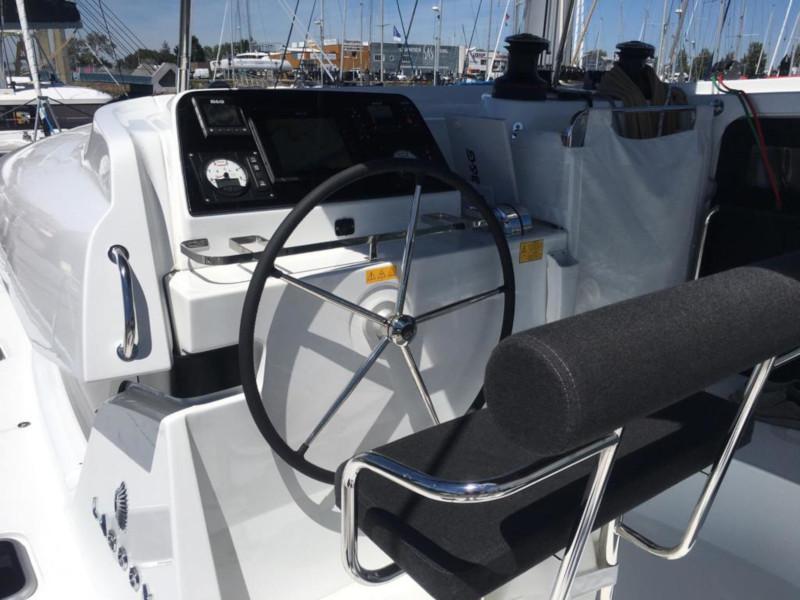 Book yachts online - catamaran - Lagoon 42 - Marepiatto - rent
