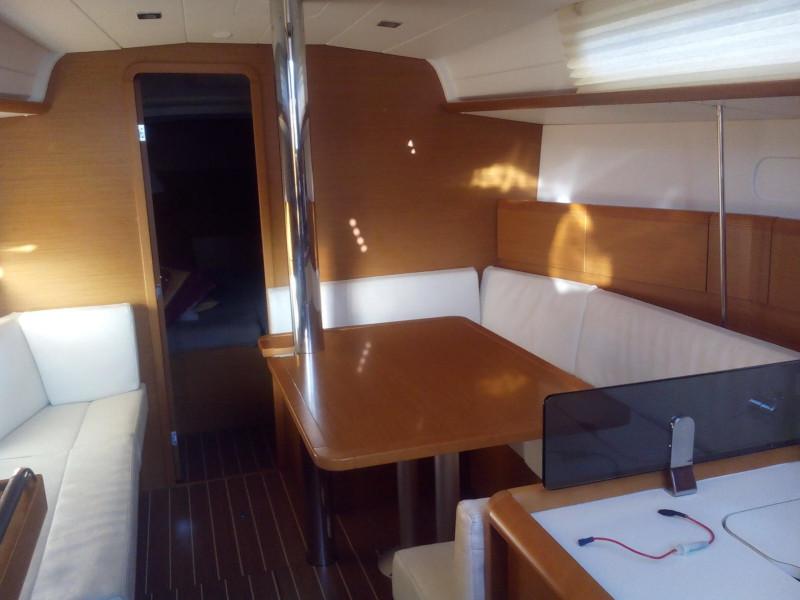 Book yachts online - sailboat - Sun Odyssey 379 - Minerva - rent