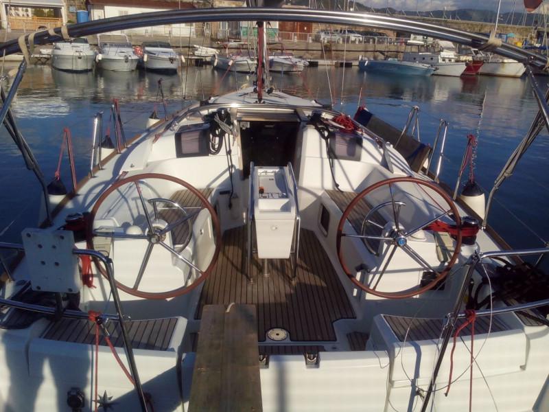 Book yachts online - sailboat - Sun Odyssey 379 - Minerva - rent