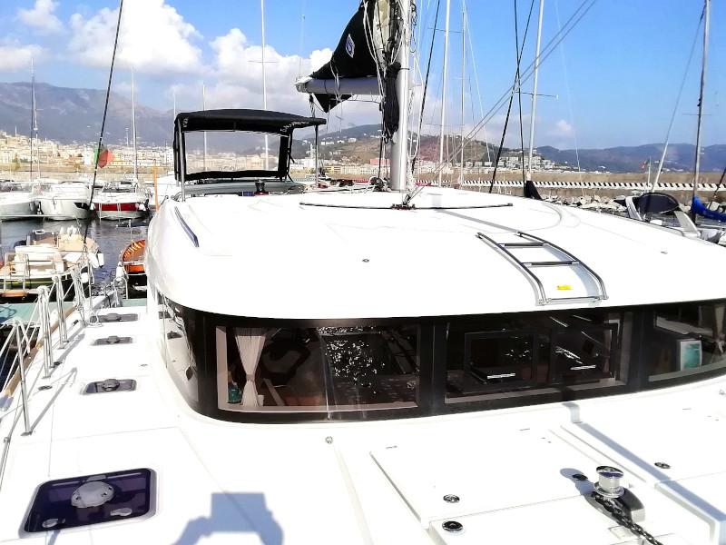 Book yachts online - catamaran - Lagoon 40 - Regolo - rent