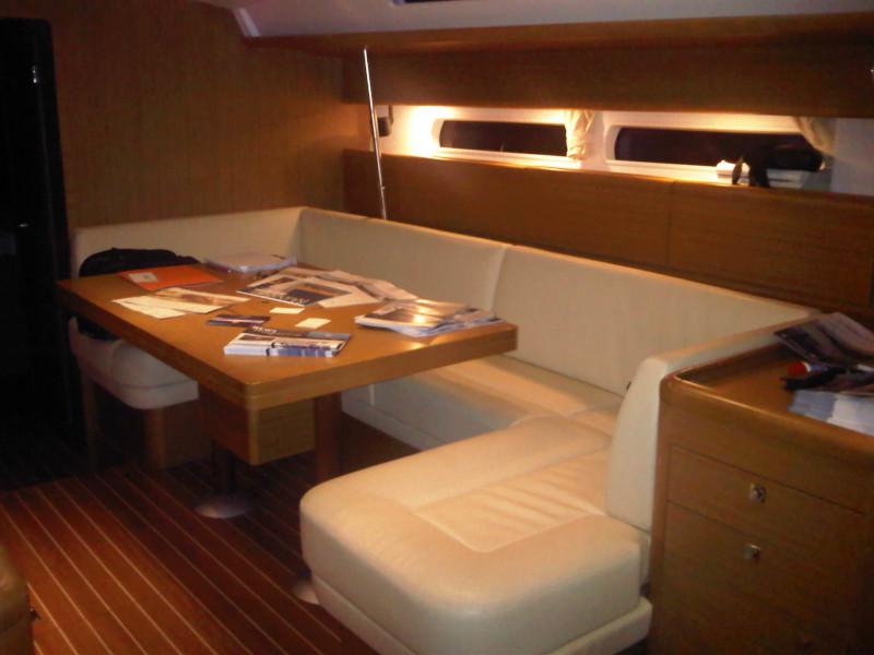 Book yachts online - sailboat - Jeanneau 53 - Claudia - rent