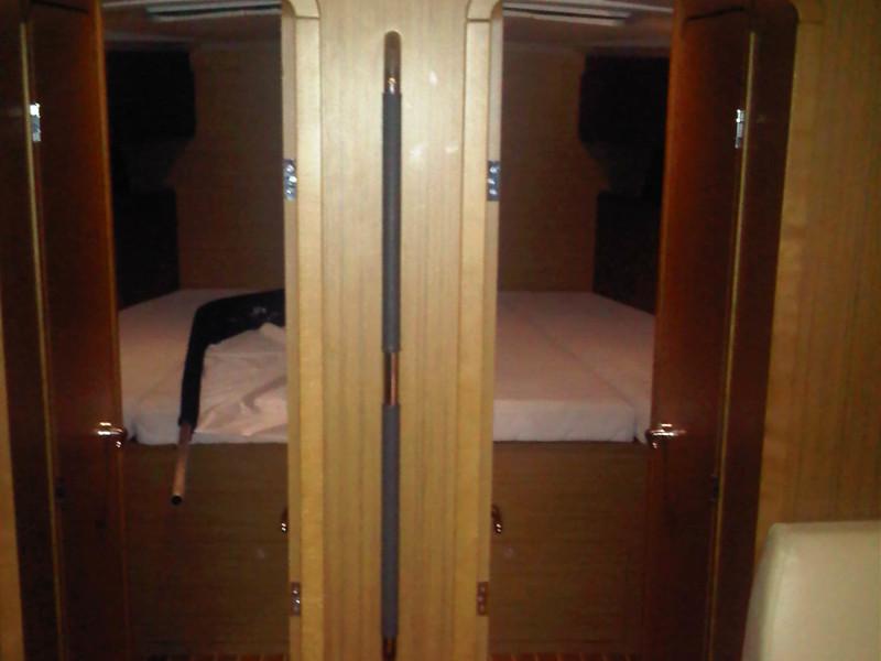 Book yachts online - sailboat - Jeanneau 53 - Claudia - rent