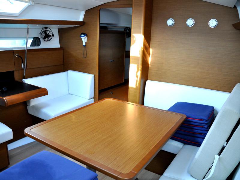 Book yachts online - sailboat - Sun Odyssey 419 - Francesca - rent