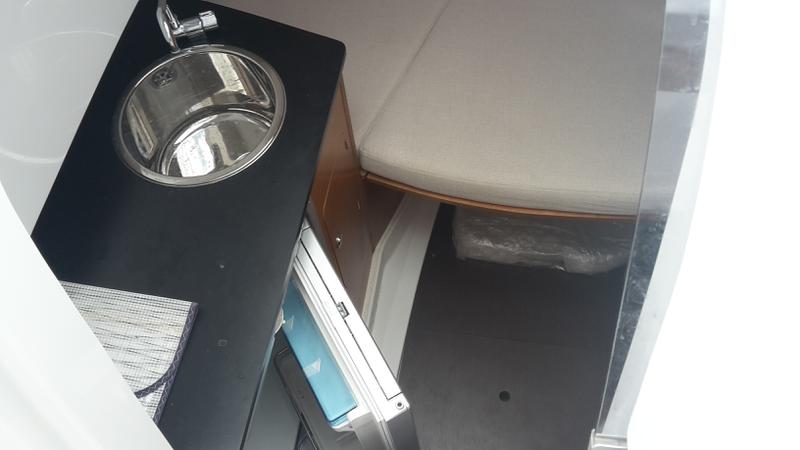 Book yachts online - motorboat - Jeanneau Cap Camarat 7.5 WA SERIE 2 - Cap Camarat 7.5 WA - rent