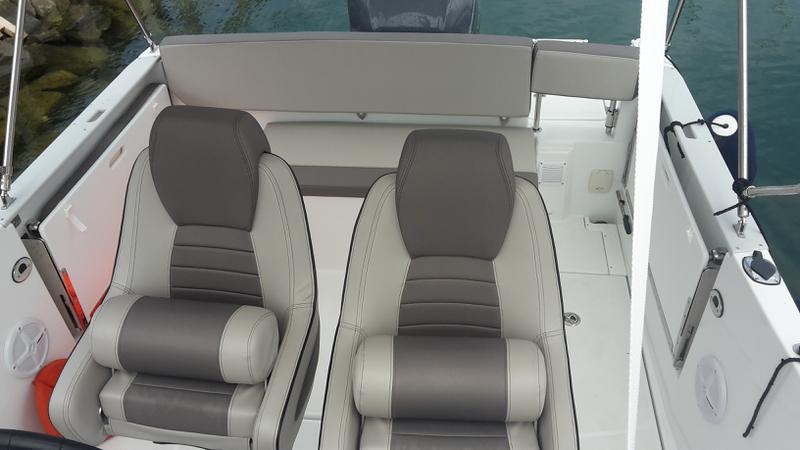 Book yachts online - motorboat - Jeanneau Cap Camarat 7.5 WA SERIE 2 - Cap Camarat 7.5 WA - rent