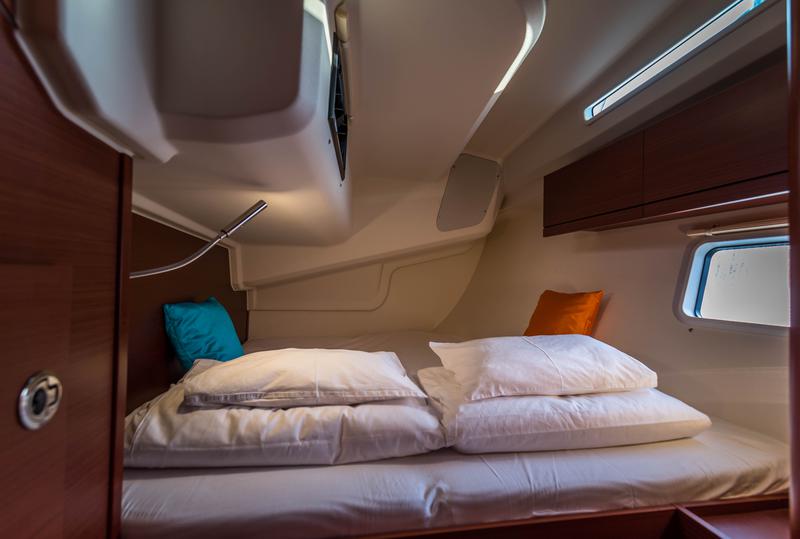 Book yachts online - sailboat - Hanse 418 - Elba - rent