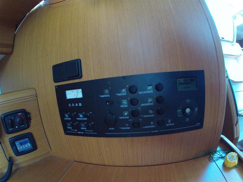 Book yachts online - sailboat - Jeanneau 53 - Tina - rent